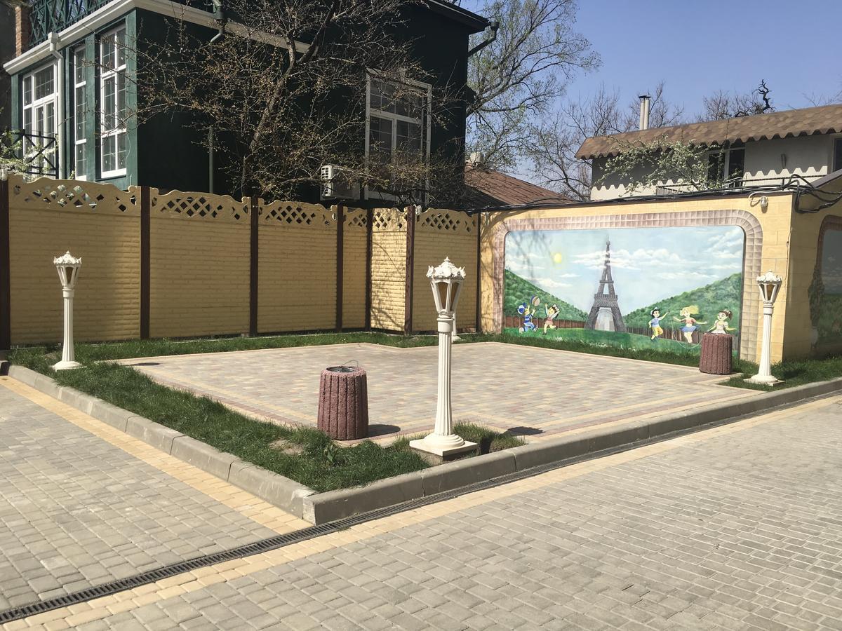 Стильная Квартира Возле Моря На Французском Бульваре Odessa Esterno foto